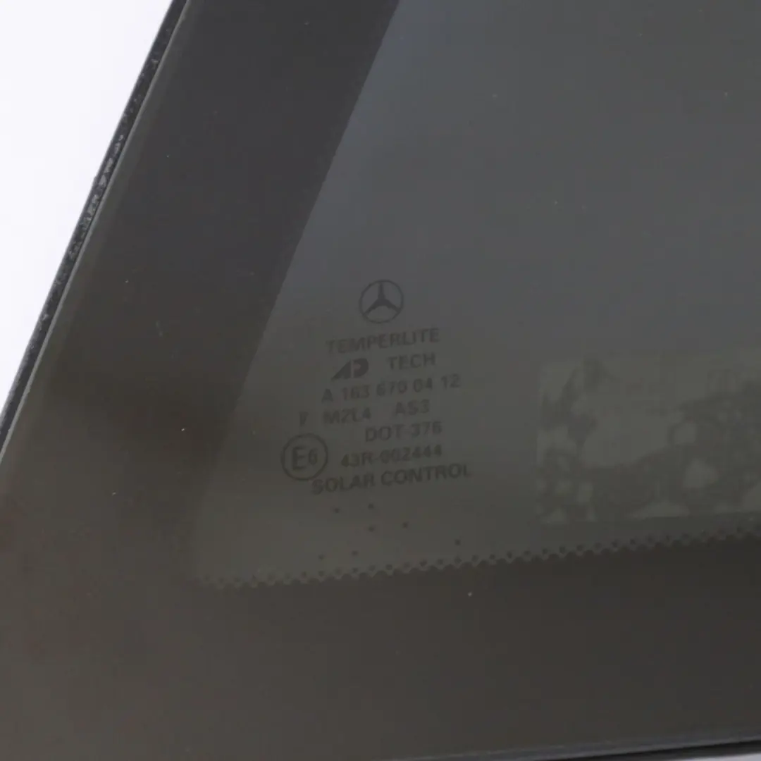 Mercedes W163 Trasero Derecho Cuarto Ventana Absorbente AS3 Vidrio - SKU A1636700412 - Número de pieza A1636700412