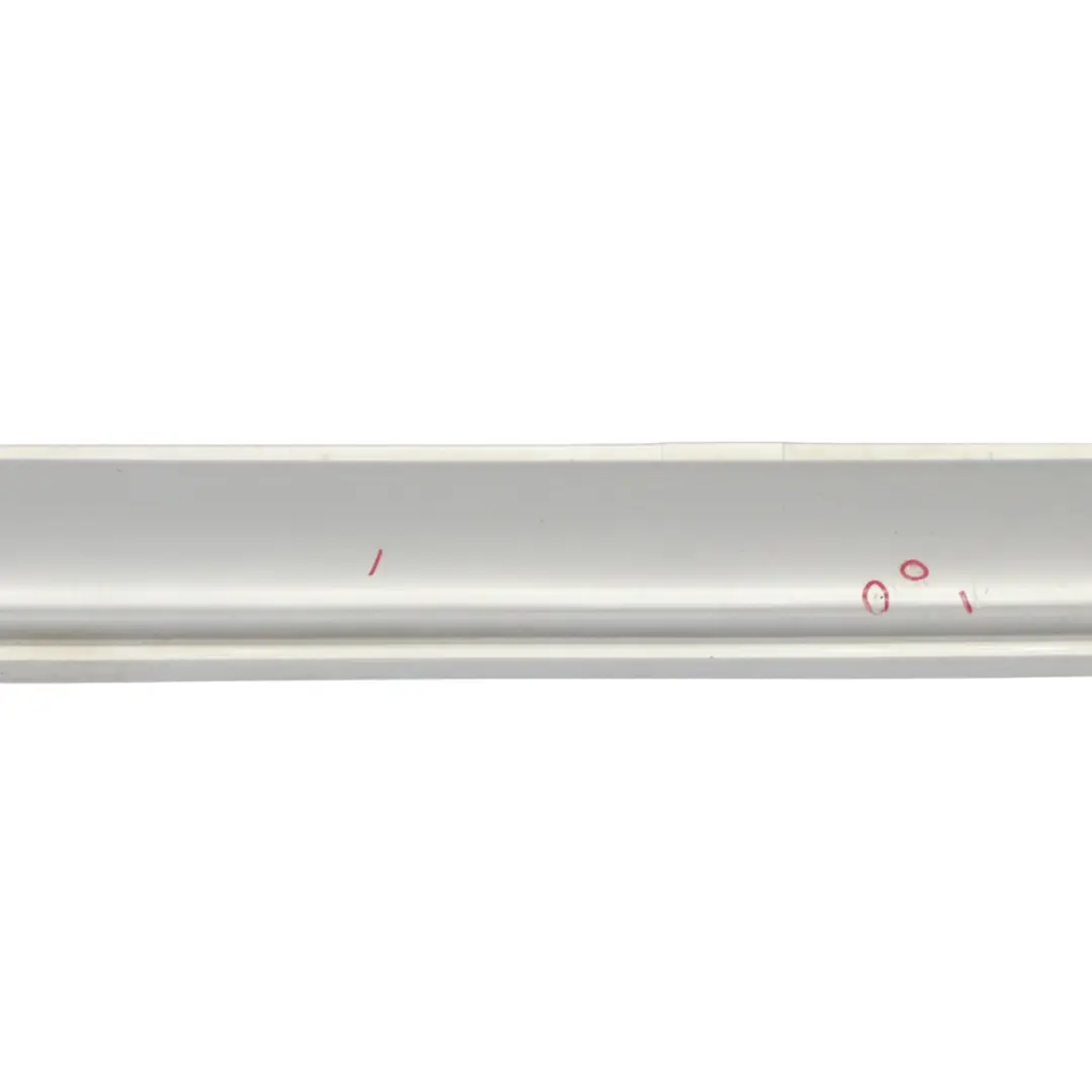 Mercedes ML W163 Couvre seuil de porte latérale gauche Brilliant Silver - 744 - SKU A1636900340-BRS - Numéro de pièce A1636900340