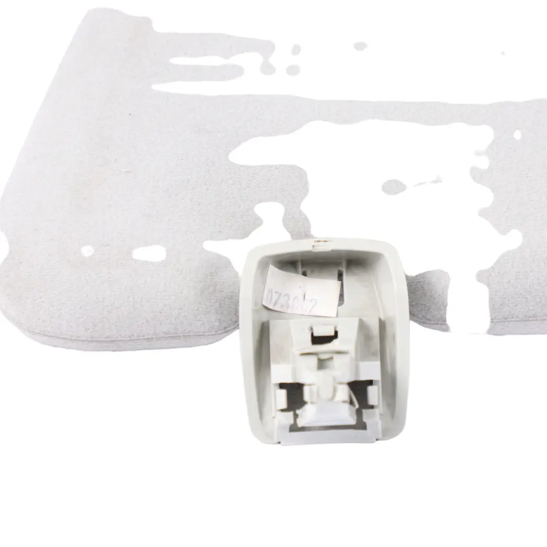 Copertura aletta parasole specchio illuminato destro per Mercedes W163 con numero di parte A1638102610 Mercedes W163 Copertura aletta parasole specchio illuminato destro - SKU A1638102610 - Numero di parte A1638102610