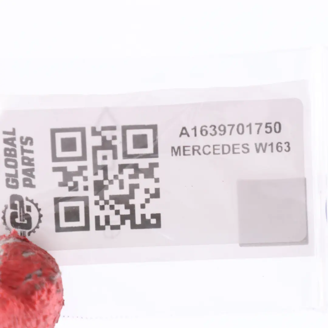 Mercedes W163 Siège Appui-tête avant Cuir noir - SKU A1639701750 - Numéro de pièce A1639701750