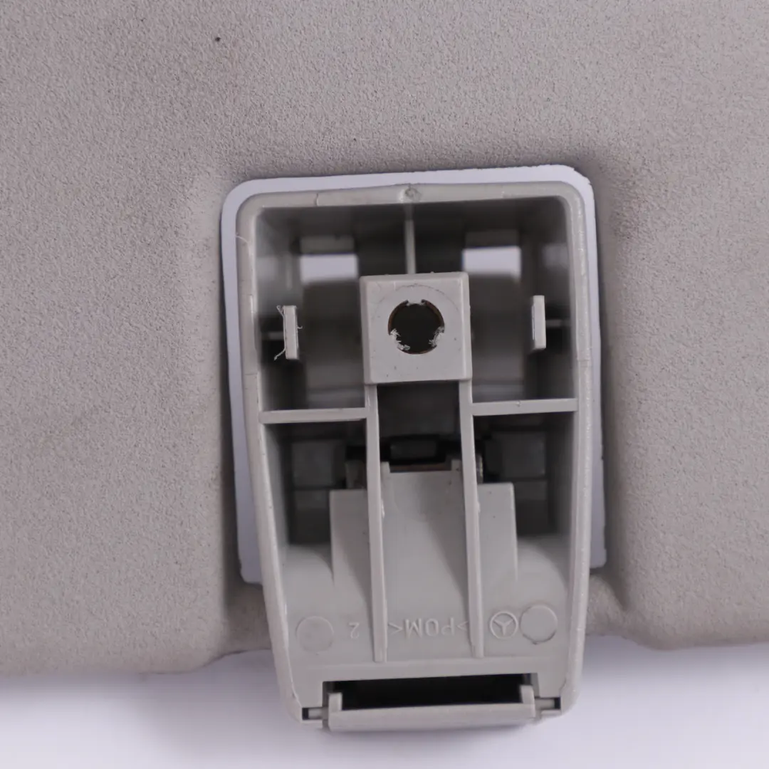 Parasol Derecho Panel Parasol Beige para Mercedes W164 W251 con número de pieza A1648101210 Mercedes W164 W251 Parasol Derecho Panel Parasol Beige - SKU A1648101210 - Número de pieza A1648101210