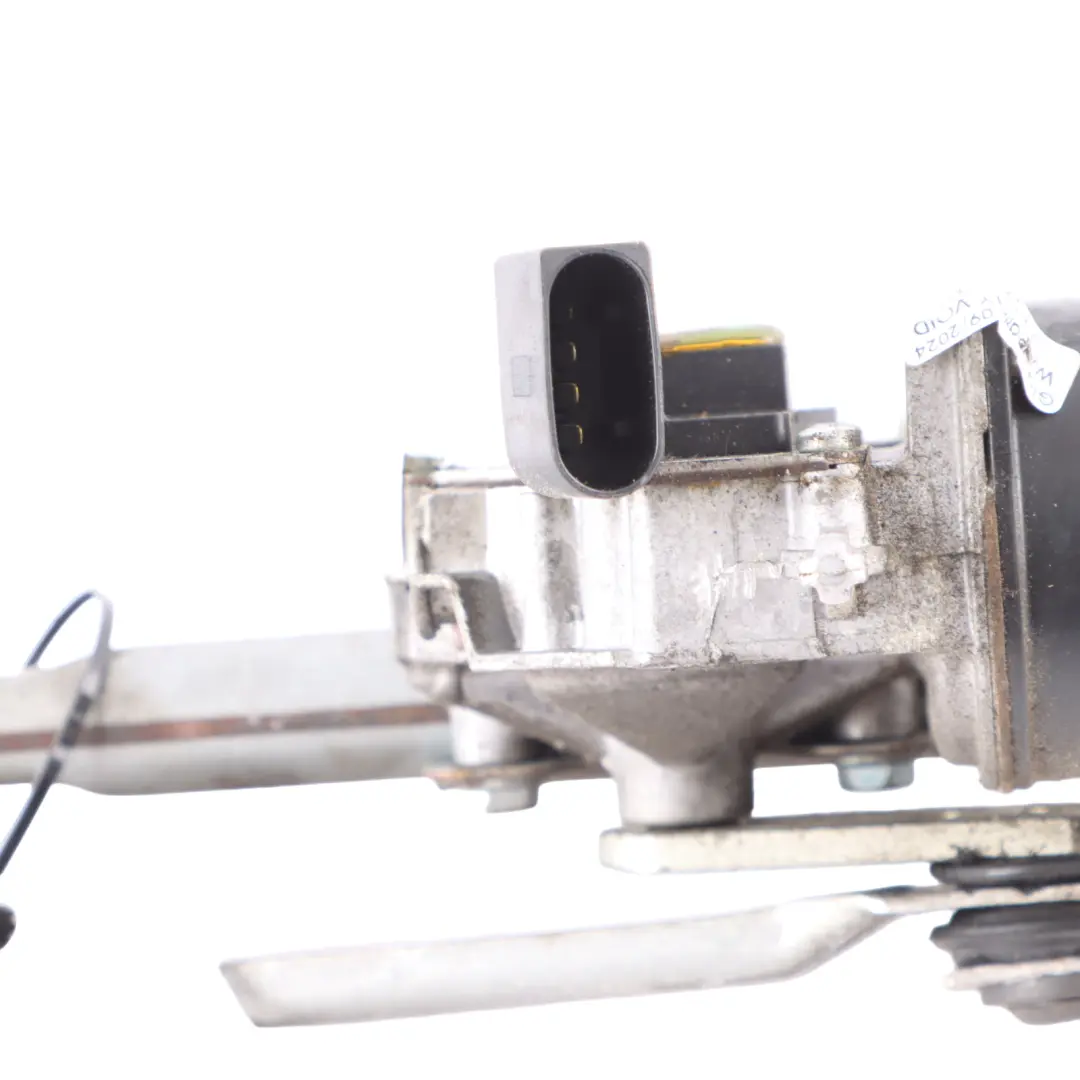 Windscreen Wiper Motor Mechanism Linkage to Mercedes SLK R171 Roadster with Part number A1718200242 Mercedes SLK R171 Roadster Windscreen Wiper Motor Mechanism Linkage - SKU RHD-A1718200242 - Part number A1718200242