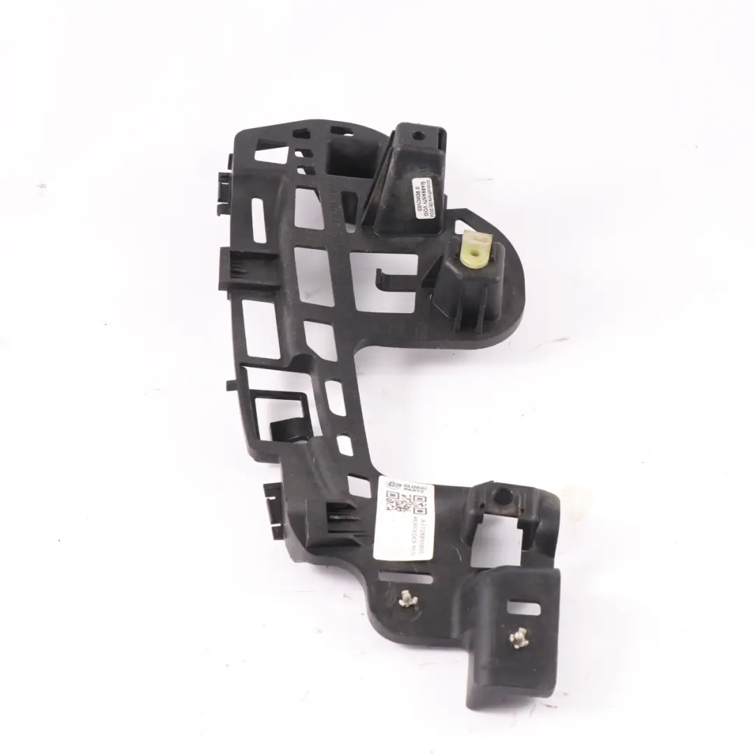 Mocowanie Wspornik Zderzaka Tylnego Lewo Tył do Mercedes R172 o numerze A1728855800 Mercedes R172 Mocowanie Wspornik Zderzaka Tylnego Lewo Tył - SKU A1728855800 - Numer Części A1728855800