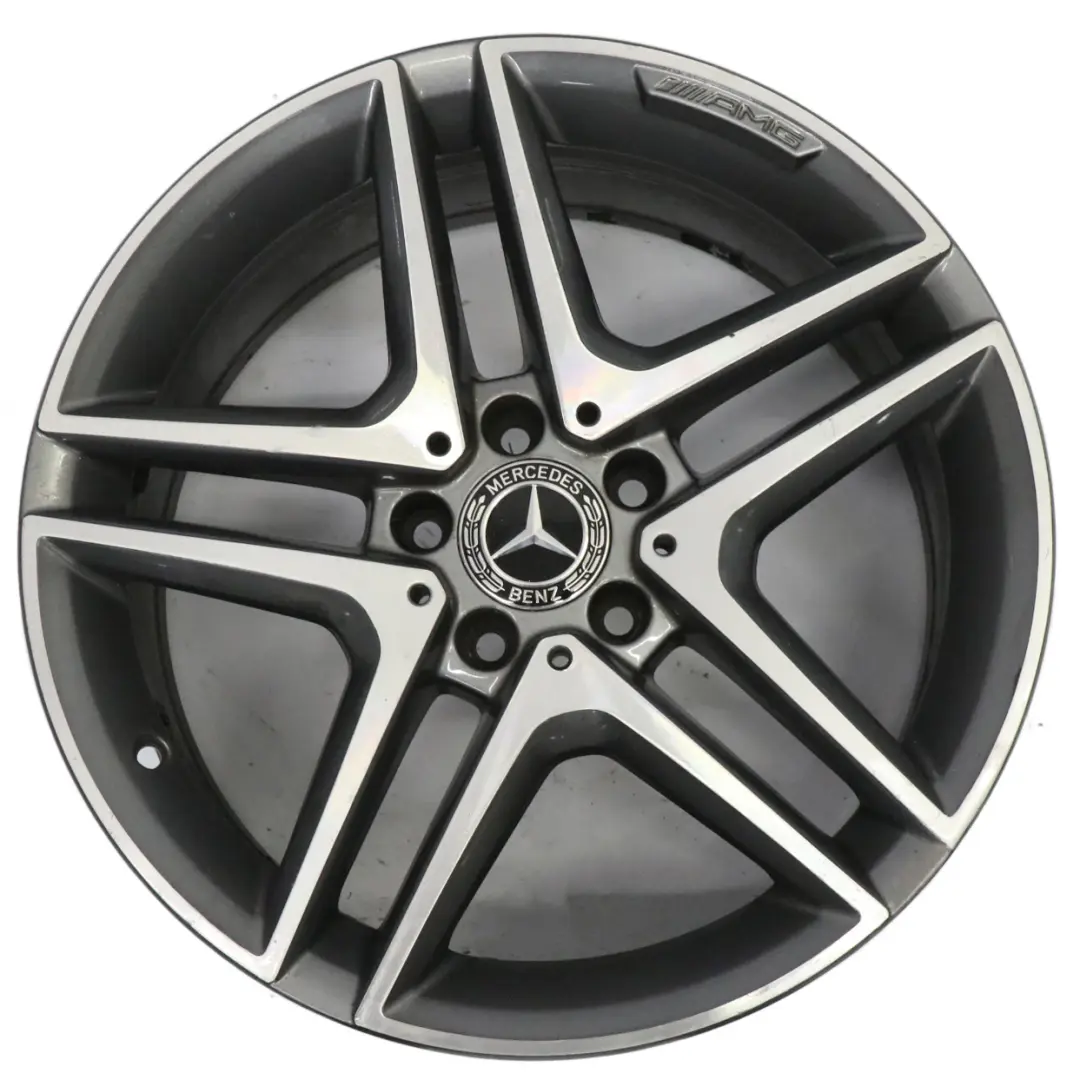Cerchio in lega leggera 18" 8J ET:47 per Mercedes W176 AMG con numero di parte A1764010000 Mercedes W176 AMG Cerchio in lega leggera 18" 8J ET:47 - SKU A1764010000-1 - Numero di parte A1764010000