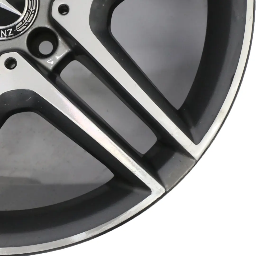 Cerchio in lega leggera 18" 8J ET:47 per Mercedes W176 AMG con numero di parte A1764010000 Mercedes W176 AMG Cerchio in lega leggera 18" 8J ET:47 - SKU A1764010000-1 - Numero di parte A1764010000