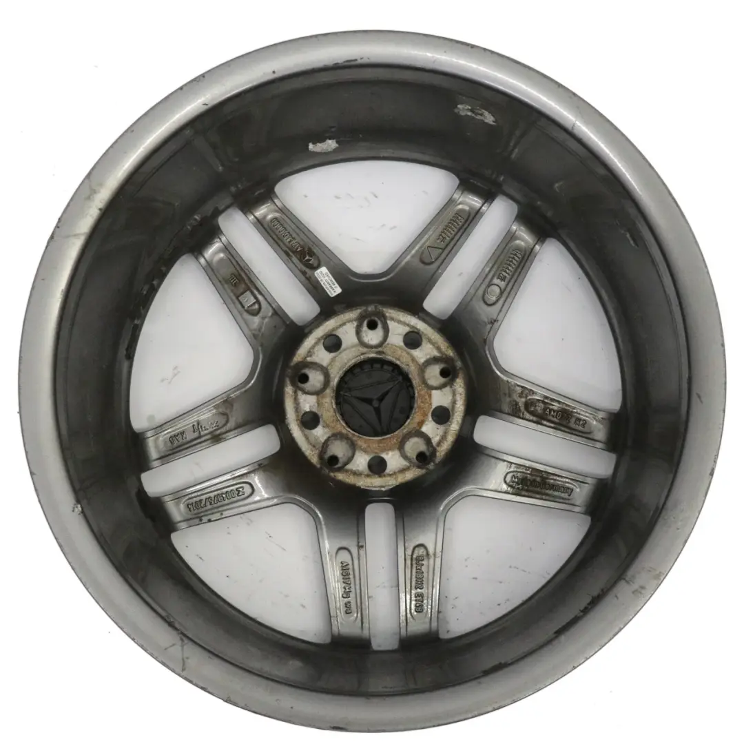 Jante en alliage léger 18" 8J ET:47 pour Mercedes W176 AMG à propos du numéro de pièce A1764010000 Mercedes W176 AMG Jante en alliage léger 18" 8J ET:47 - SKU A1764010000-1 - Numéro de pièce A1764010000