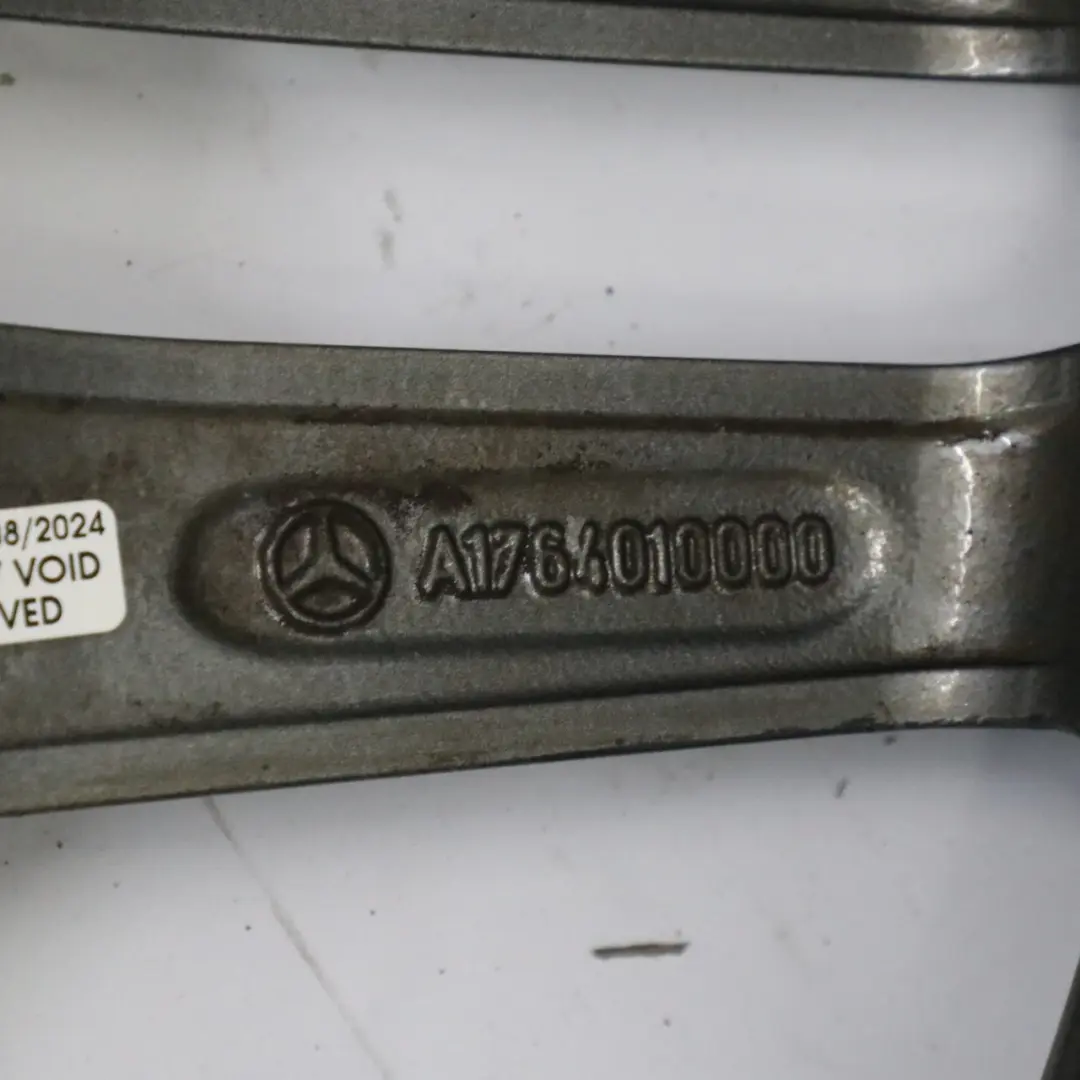 Felge Leichtmetallfelge 18" 8J ET:47 für Mercedes W176 AMG mit Teilenummer A1764010000 Mercedes W176 AMG Felge Leichtmetallfelge 18" 8J ET:47 - SKU A1764010000-2 - Teilenummer A1764010000