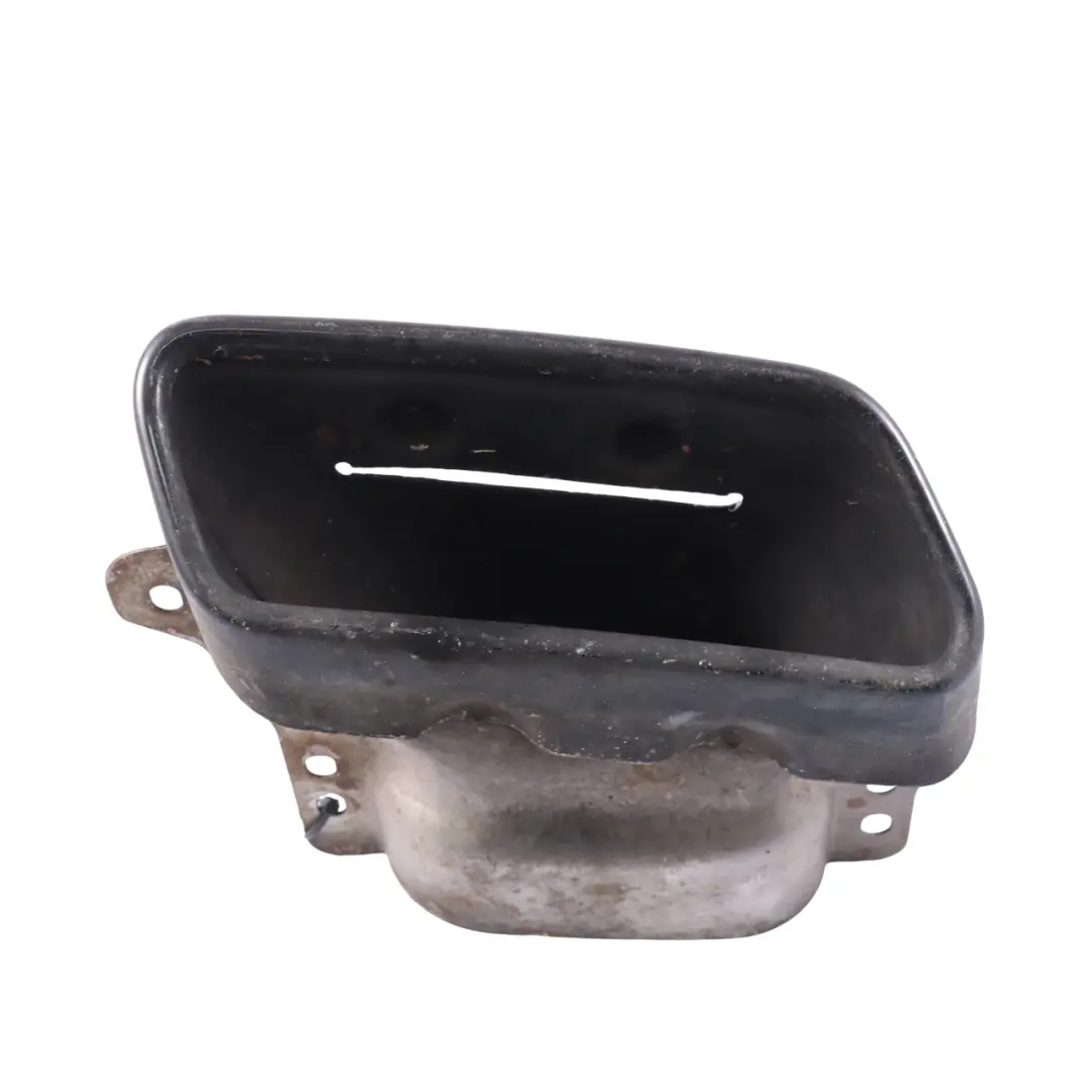 Embout de tuyau d'échappement arrière droit A1564900227 pour Mercedes W176 à propos du numéro de pièce A1764900227 Mercedes W176 Embout de tuyau d'échappement arrière droit A1564900227 - SKU A1764900227 - Numéro de pièce A1764900227