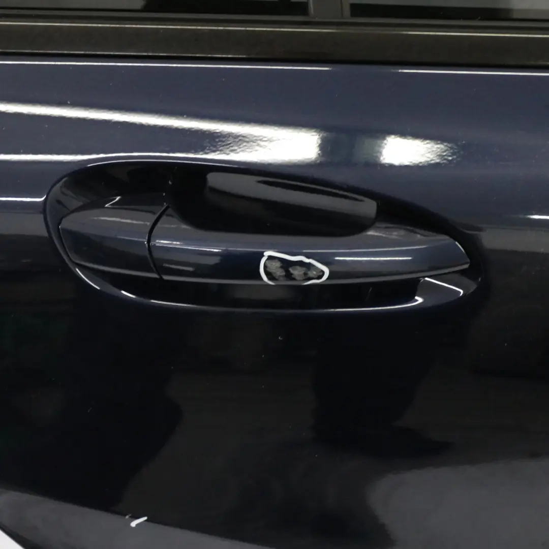 Tür hinten rechts A-Klasse Cavansite Blau Metallic - 890 für Mercedes W176 mit Teilenummer A1767300105 Mercedes W176 Tür hinten rechts A-Klasse Cavansite Blau Metallic - 890 - SKU A1767300205-CVB - Teilenummer A1767300105