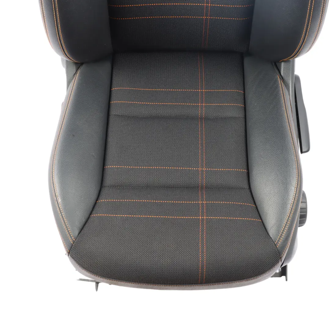 Siège Avant Sport Gauche Cuir Tissu Noir Artico pour Mercedes W176 à propos du numéro de pièce A1769108301 Mercedes W176 Siège Avant Sport Gauche Cuir Tissu Noir Artico - SKU A1769108301-3 - Numéro de pièce A1769108301