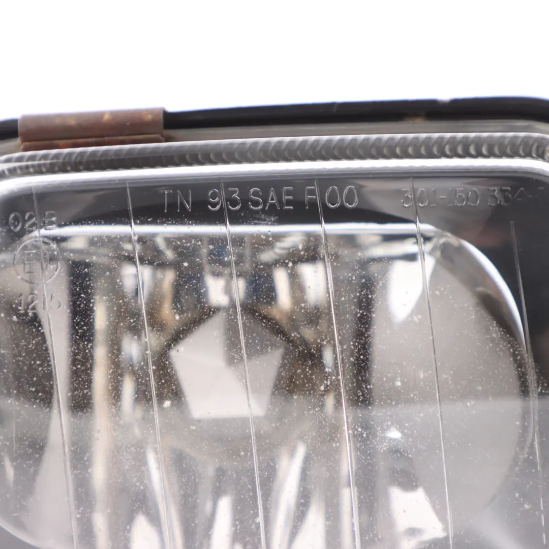 Luz Antiniebla Delantera Derecha para Mercedes W203 C209 con número de pieza A2038201256 Mercedes W203 C209 Luz Antiniebla Delantera Derecha - SKU A2038201256 - Número de pieza A2038201256