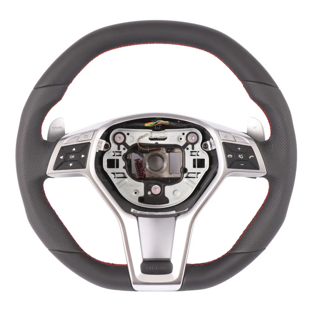 Mercedes W176 C204 NUOVO volante in pelle nera Cambio a palette Fili rossi - SKU A2044605203-1 - Numero di parte A2044605203