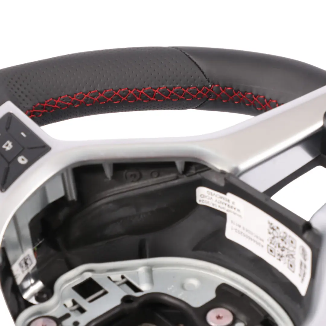 NOUVEAU Volant cuir noir avec palettes changement vitesse pour Mercedes W176 C204 à propos du numéro de pièce A2044605203 Mercedes W176 C204 NOUVEAU Volant cuir noir avec palettes changement vitesse - SKU A2044605203-1 - Numéro de pièce A2044605203