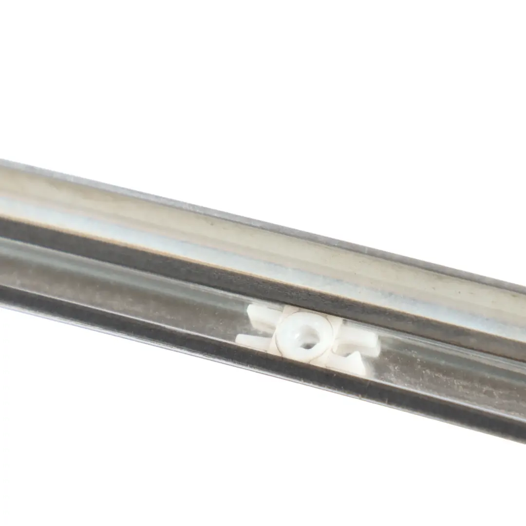 Banda Ventana Mercedes W204 C250 CDI Marco Moldura Izquierda para con número de pieza A2046902180 Banda Ventana Mercedes W204 C250 CDI Marco Moldura Izquierda - SKU A2046902180 - Número de pieza A2046902180