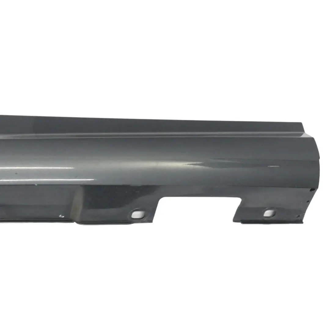 Próg Lewy Listwa Progowa Tenorite Grey Szary Metalik - 755 do Mercedes W204 o numerze A2046981354 Mercedes W204 Próg Lewy Listwa Progowa Tenorite Grey Szary Metalik - 755 - SKU A2046981354-TNG1 - Numer Części A2046981354