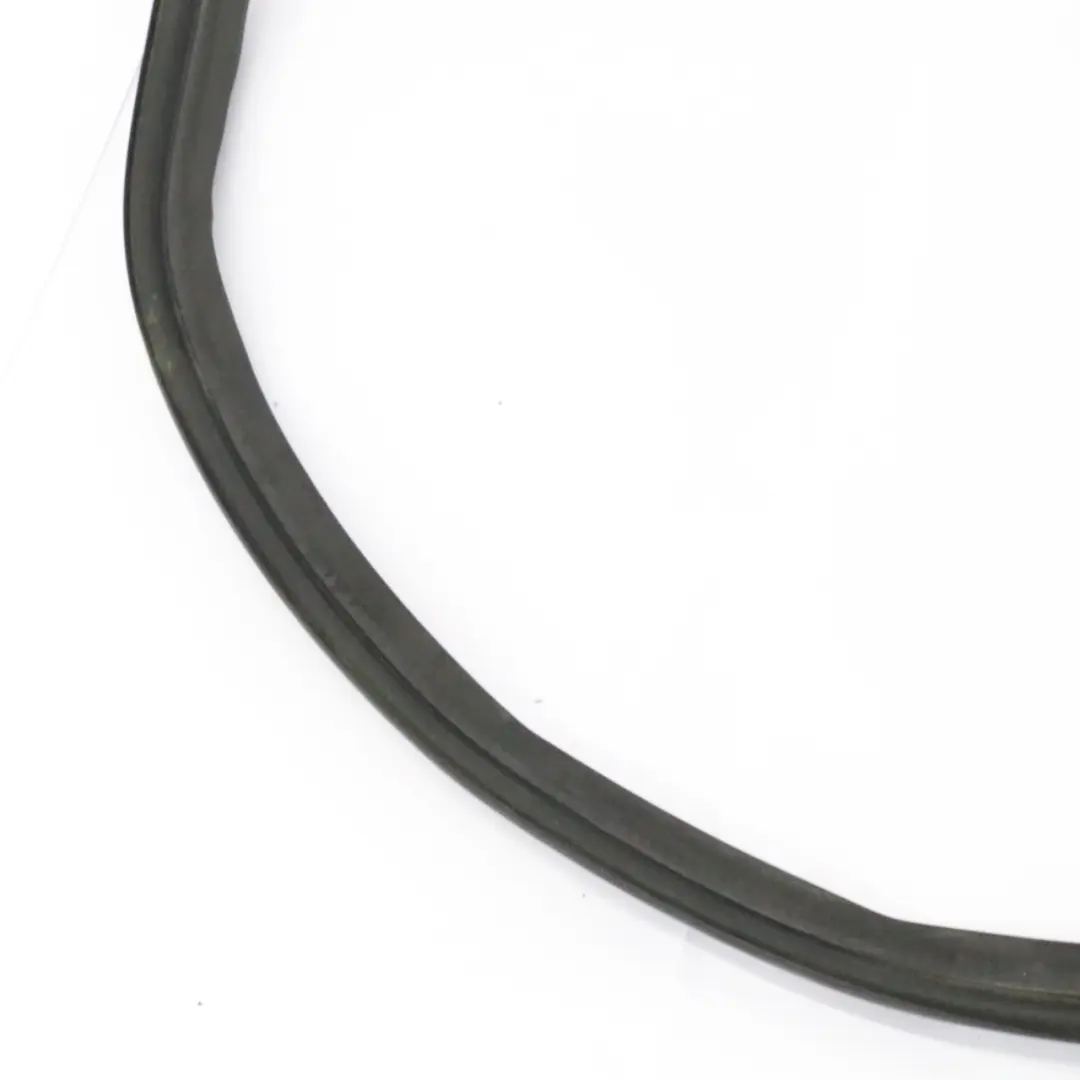 Mercedes C204 Coupe Tailgate Boot Lid Seal Gasket Rubber - SKU A2047500698 - Part number A2047500698