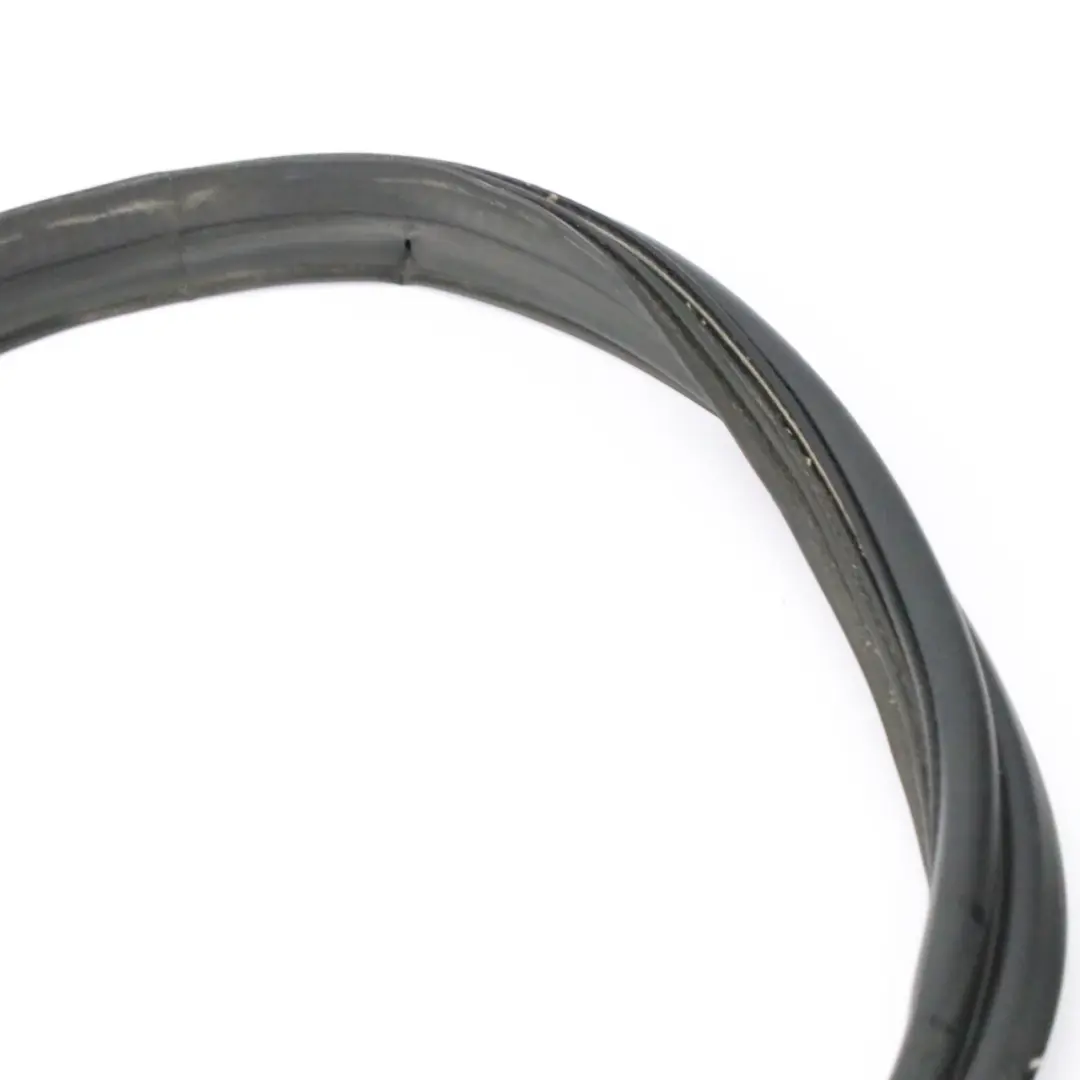 Mercedes C204 Coupe Tapa maletero Junta goma - SKU A2047500698 - Número de pieza A2047500698