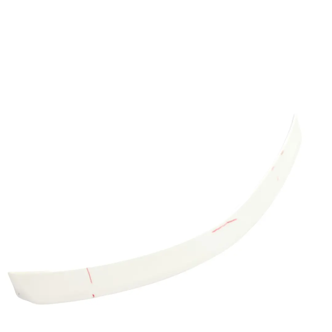 Moldura Portón Trasero De Maletero AMG Blanco Polar - 149 para Mercedes W204 con número de pieza A2047900388 Mercedes W204 Moldura Portón Trasero De Maletero AMG Blanco Polar - 149 - SKU A2047900388-POL - Número de pieza A2047900388