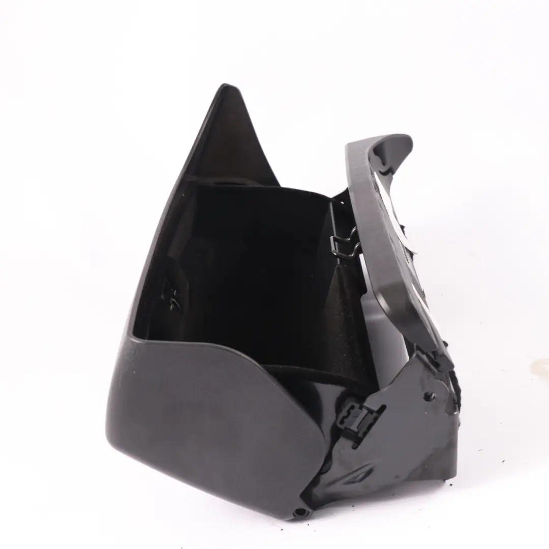 Boîte rangement siège sous plateau Compartiment droit pour Mercedes W204 à propos du numéro de pièce A2048100304 Mercedes W204 Boîte rangement siège sous plateau Compartiment droit - SKU A2048100304-1 - Numéro de pièce A2048100304