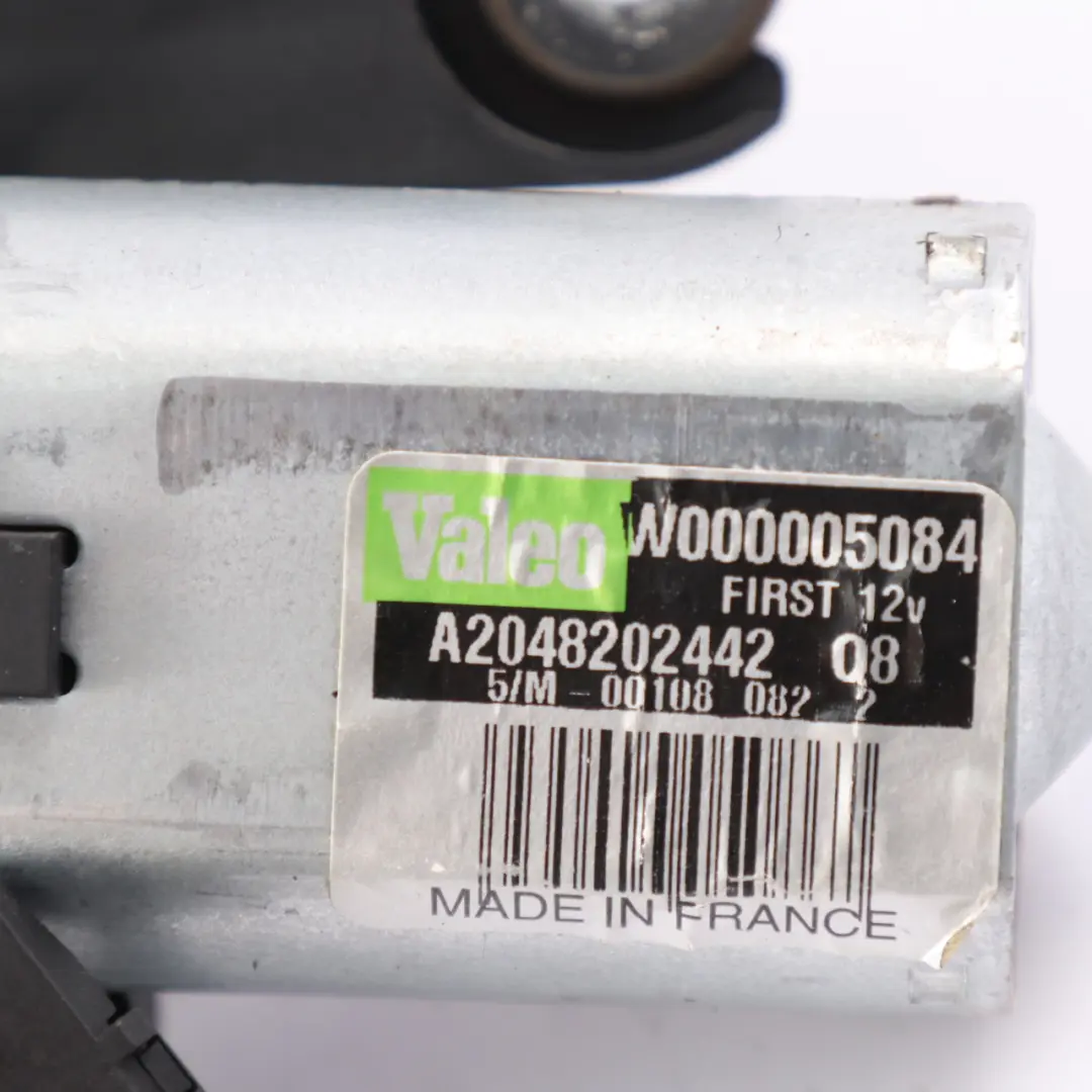 Moteur d'essuie-glace arrière Couvercle de coffre pour Mercedes CLS X218 à propos du numéro de pièce A2048202442 Mercedes CLS X218 Moteur d'essuie-glace arrière Couvercle de coffre - SKU A2048202442 - Numéro de pièce A2048202442