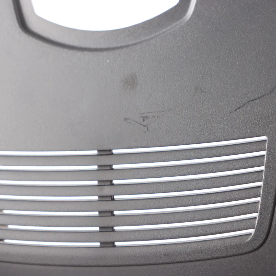 Osłona Obudowa Czujnika Deszczu Światła do Mercedes W204 o numerze A2048210136 Mercedes W204 Osłona Obudowa Czujnika Deszczu Światła - SKU A2048210136 - Numer Części A2048210136