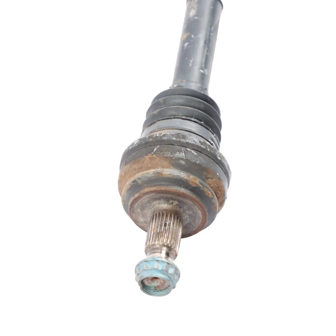 Mercedes W205 Arbre transmission Essieu arrière Arbre sortie droit - SKU A2053509608 - Numéro de pièce A2053509608