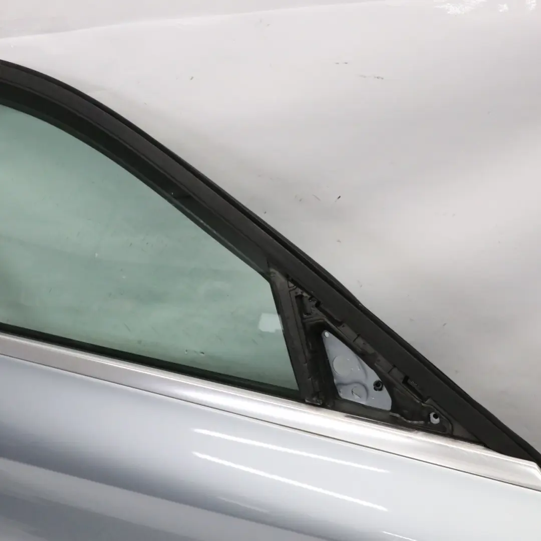 Mercedes W205 Door Front Right O/S Diamond Silver Metallic - 988 - SKU A2057200205-DSI - Part number A2057200205