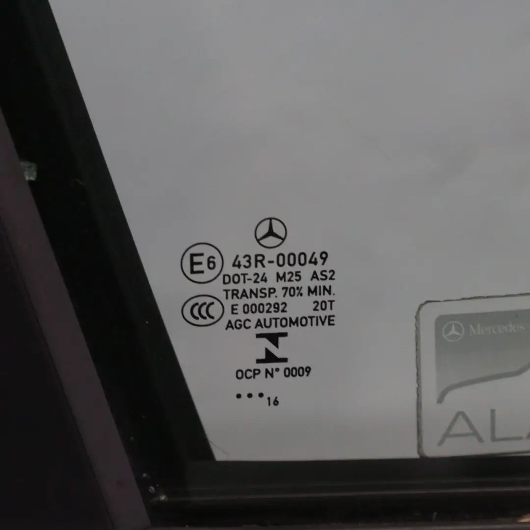 Mercedes W205 Door Front Right O/S Diamond Silver Metallic - 988 - SKU A2057200205-DSI - Part number A2057200205