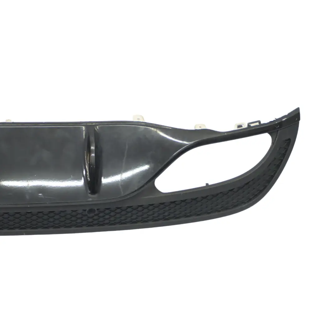 Heckstoßstange Unterer Diffusor Abdeckung Obsidian Schwarz 197 für Mercedes W205 AMG mit Teilenummer A2058857338 Mercedes W205 AMG Heckstoßstange Unterer Diffusor Abdeckung Obsidian Schwarz 197 - SKU A2058857338-OB - Teilenummer A2058857338