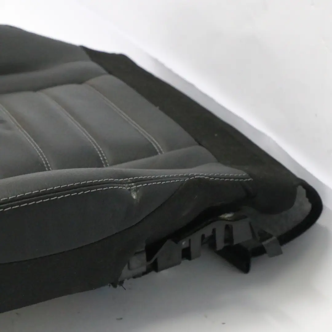 Funda Asiento Delantero Calefactable Memoria Funda Cuero Negro para Mercedes W205 con número de pieza A2059105612 Mercedes W205 Funda Asiento Delantero Calefactable Memoria Funda Cuero Negro - SKU A2059105612 - Número de pieza A2059105612