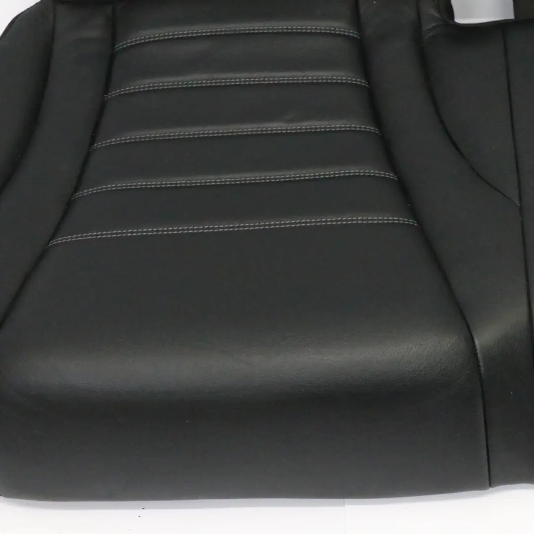 Asiento Trasero Banqueta Recubrimiento Imitacion Cuero Negro para Mercedes W205 con número de pieza A2059200650 Mercedes W205 Asiento Trasero Banqueta Recubrimiento Imitacion Cuero Negro - SKU A2059200650 - Número de pieza A2059200650