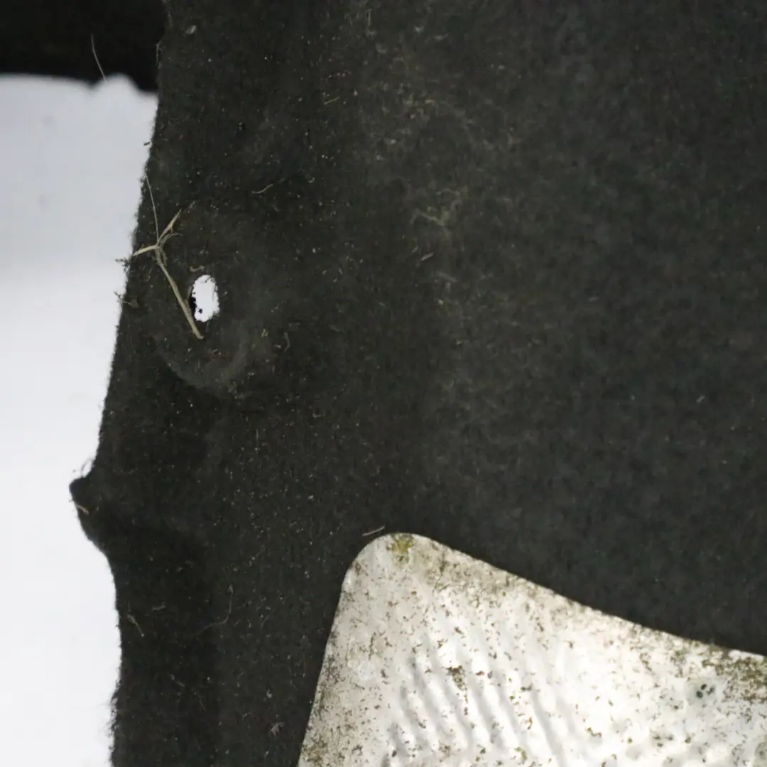 Nadkole Tylne Prawe Osłona do Mercedes A207 C207 o numerze A2076900430 Mercedes A207 C207 Nadkole Tylne Prawe Osłona - SKU A2076900430 - Numer Części A2076900430