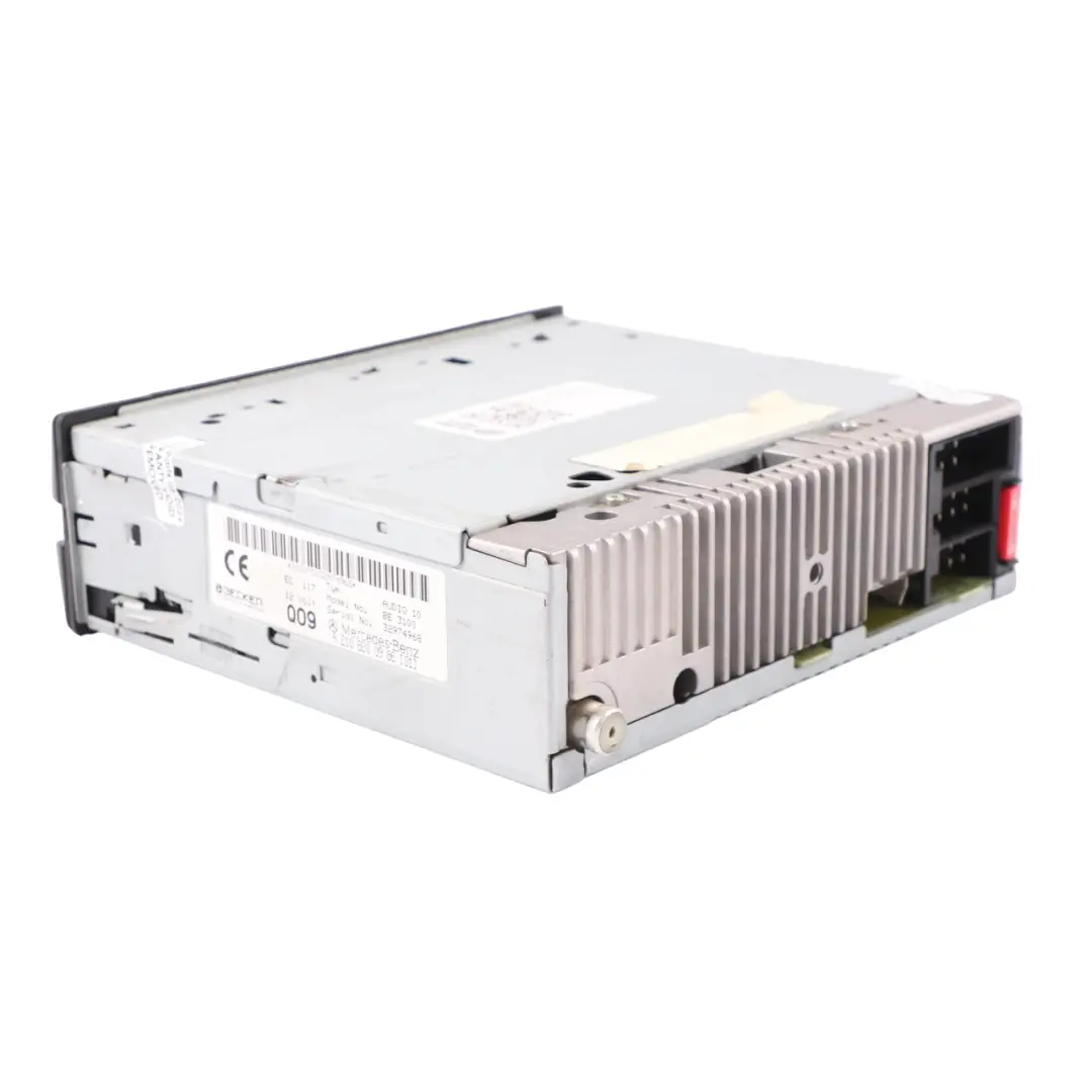 Mercedes W163 stéréo cassette - SKU A2108200986-1 - Numéro de pièce A2108200986