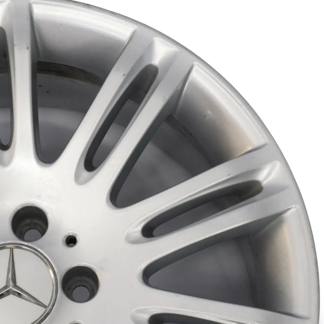 Jante Alu 18" 8,5J ET:38 10 Double-Spoke pour Mercedes W211 à propos du numéro de pièce A2114015302 Mercedes W211 Jante Alu 18" 8,5J ET:38 10 Double-Spoke - SKU A2114015302-2 - Numéro de pièce A2114015302