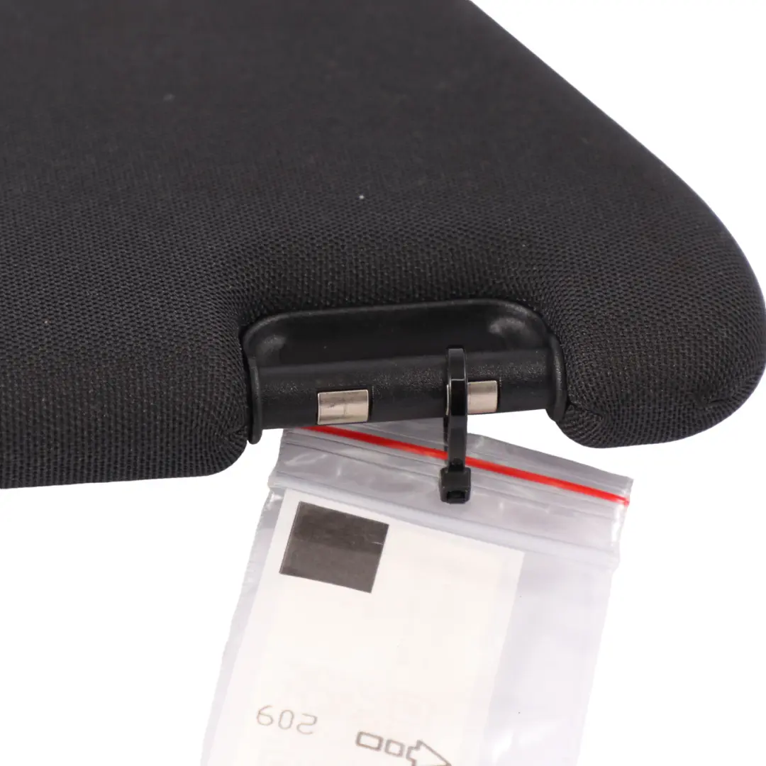 Parasole anteriore sinistro Pannello copertura nero per Mercedes X218 con numero di parte A2128104510 Mercedes X218 Parasole anteriore sinistro Pannello copertura nero - SKU A2128104510 - Numero di parte A2128104510