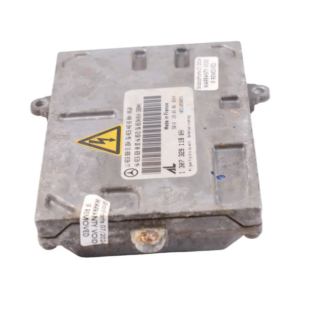 Unité contrôle xénons Module ballast phares AL pour Mercedes W221 à propos du numéro de pièce A2168203126 Mercedes W221 Unité contrôle xénons Module ballast phares AL - SKU A2168203126 - Numéro de pièce A2168203126
