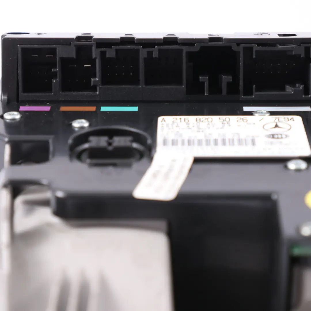 Mercedes C216 W221 Lampka Podsufitki Przełącznik - SKU A2168205026 - Numer Części A2168205026