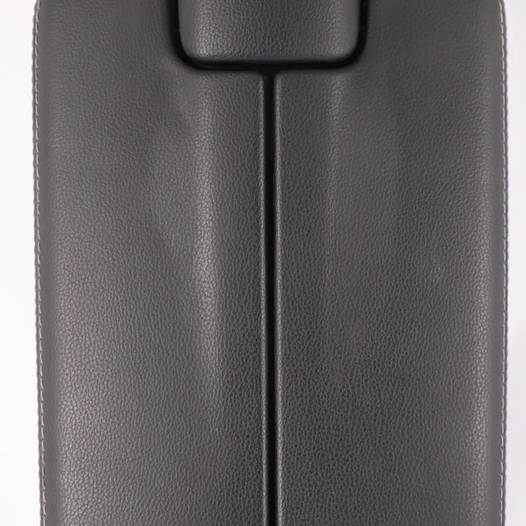 Mercedes X218 console avant accoudoir garniture panneau cuir noir - SKU A2186800096 - Numéro de pièce A2186800096
