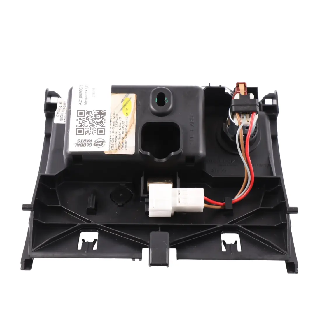 Mercedes X218 Tableau bord Console centrale Cendrier Cache panneau - SKU A2186800750 - Numéro de pièce A2186800750