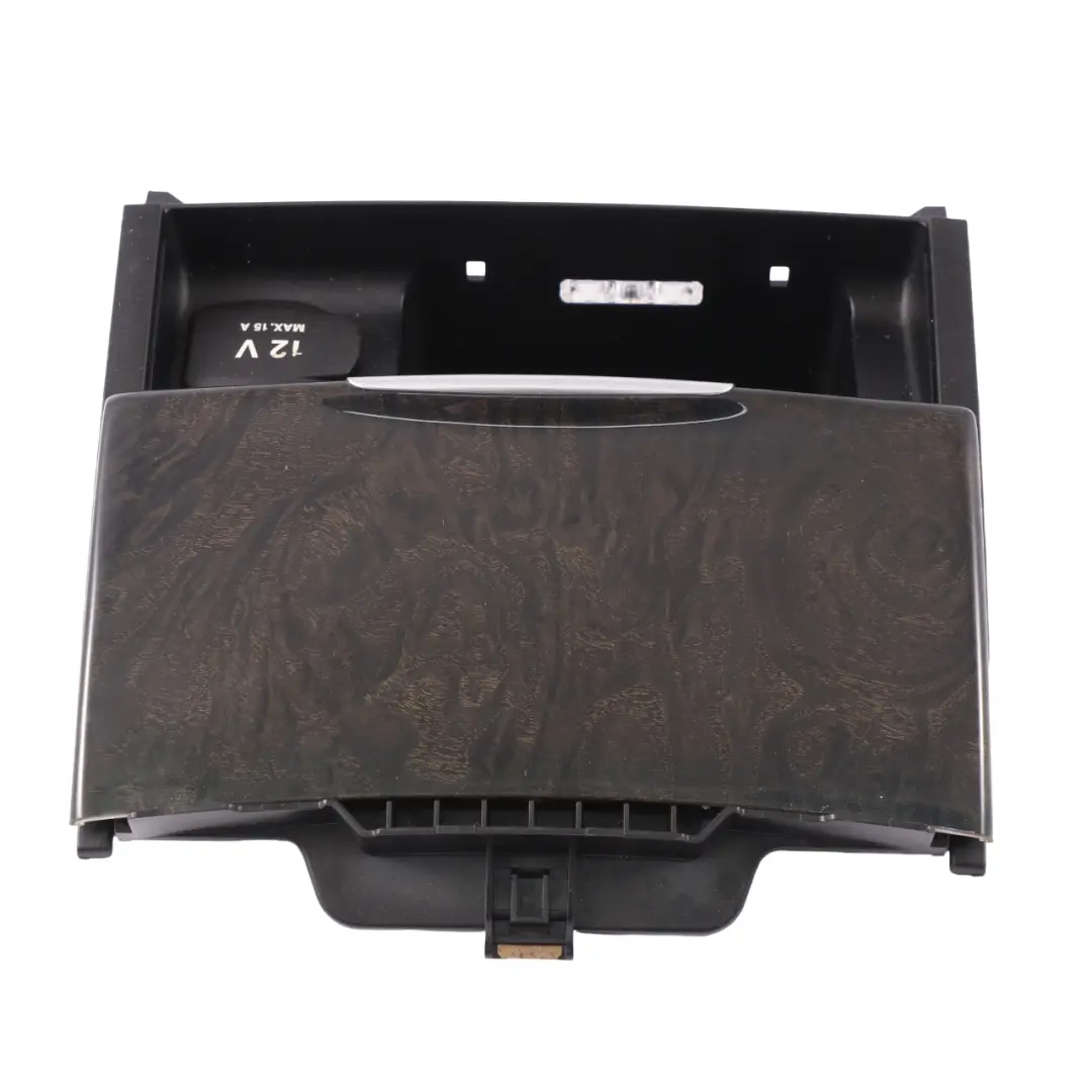 Mercedes X218 Salpicadero Consola Central Cenicero Embellecedor - SKU A2186800750 - Número de pieza A2186800750