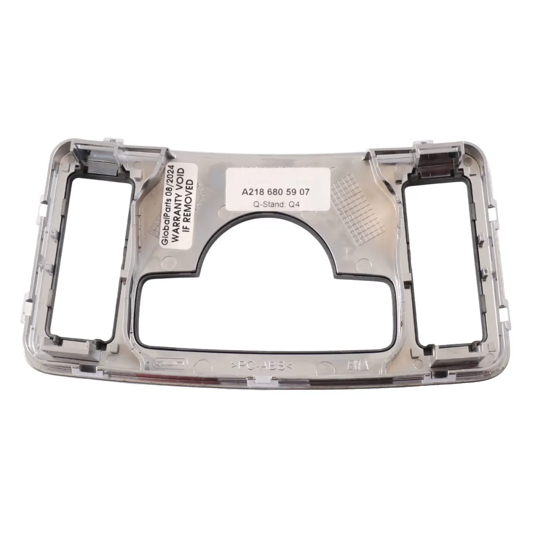 Funksteuergerät Rahmenabdeckung Blende für Mercedes X218 mit Teilenummer A2186805907 Mercedes X218 Funksteuergerät Rahmenabdeckung Blende - SKU A2186805907 - Teilenummer A2186805907