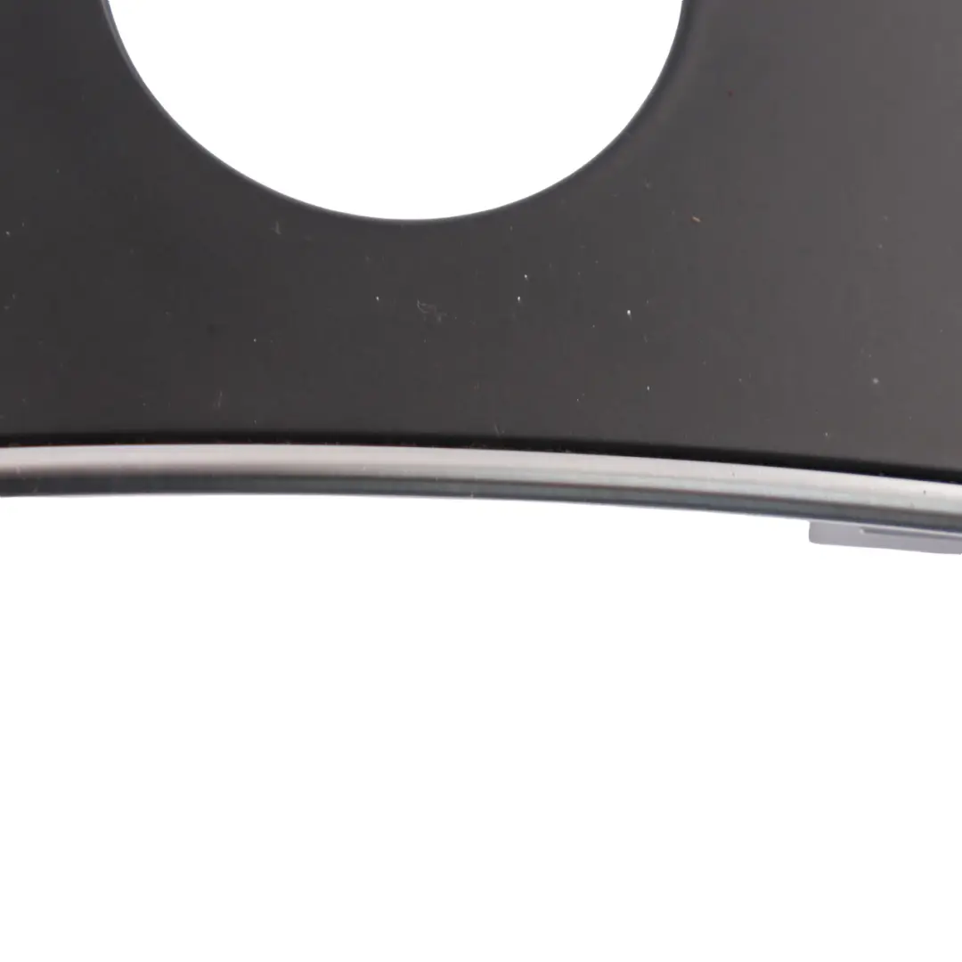 Funksteuergerät Rahmenabdeckung Blende für Mercedes X218 mit Teilenummer A2186805907 Mercedes X218 Funksteuergerät Rahmenabdeckung Blende - SKU A2186805907 - Teilenummer A2186805907