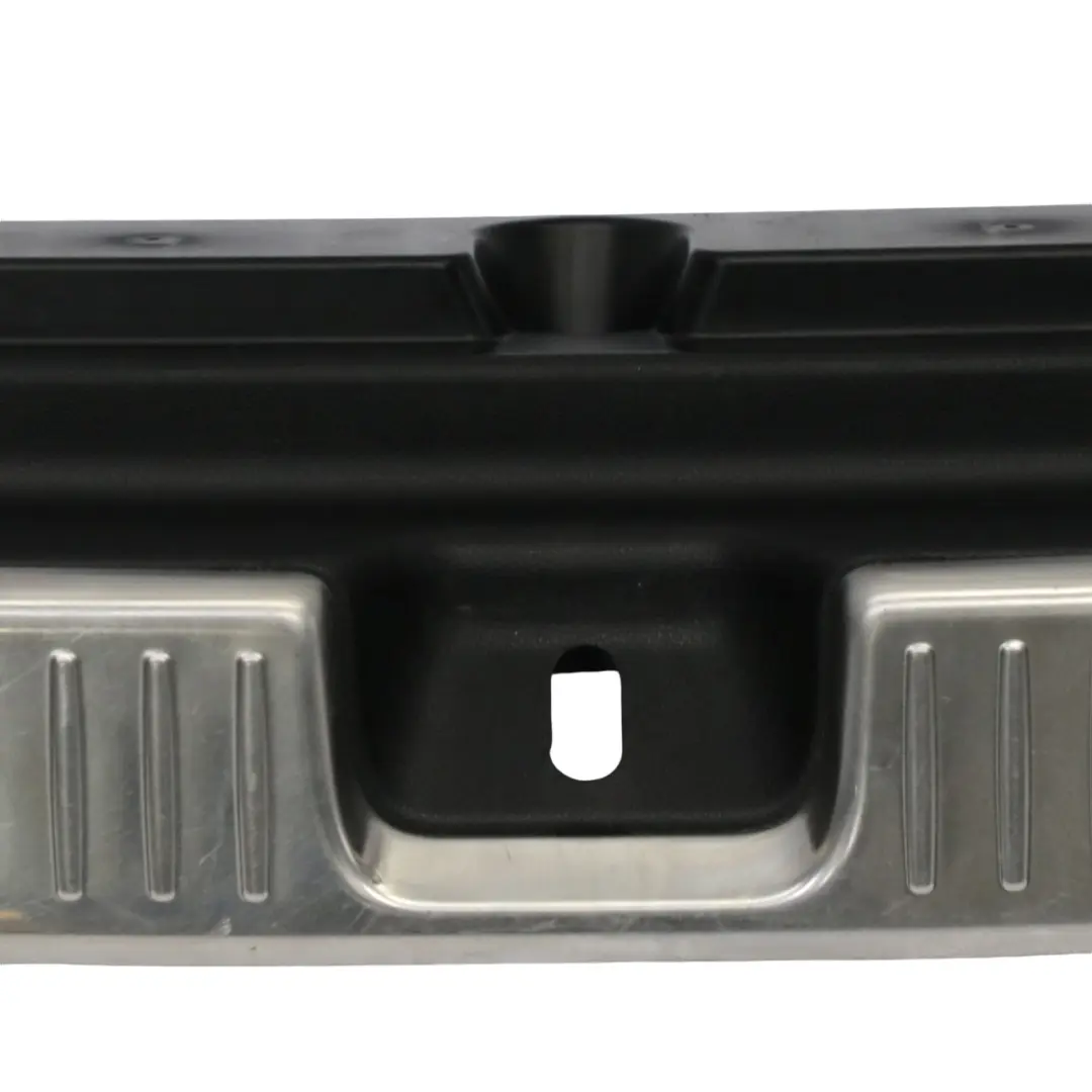 Umbral del maletero Borde de carga Panel trasero para Mercedes CLS X218 con número de pieza A2186900027 Mercedes CLS X218 Umbral del maletero Borde de carga Panel trasero - SKU A2186900027 - Número de pieza A2186900027