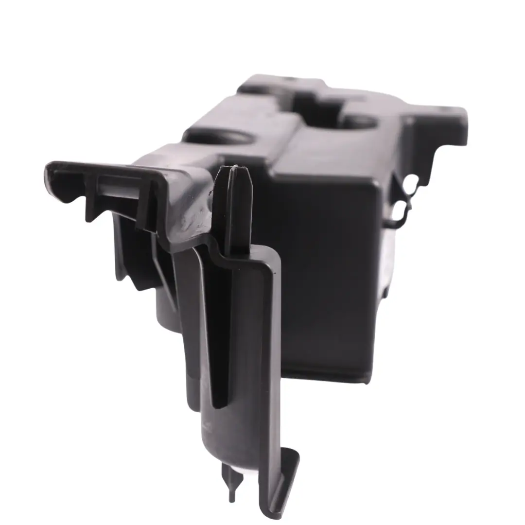 CLS350 Embellecedor izquierdo del panel lateral del maletero para Mercedes X218 con número de pieza A2186900114 Mercedes X218 CLS350 Embellecedor izquierdo del panel lateral del maletero - SKU A2186900114 - Número de pieza A2186900114