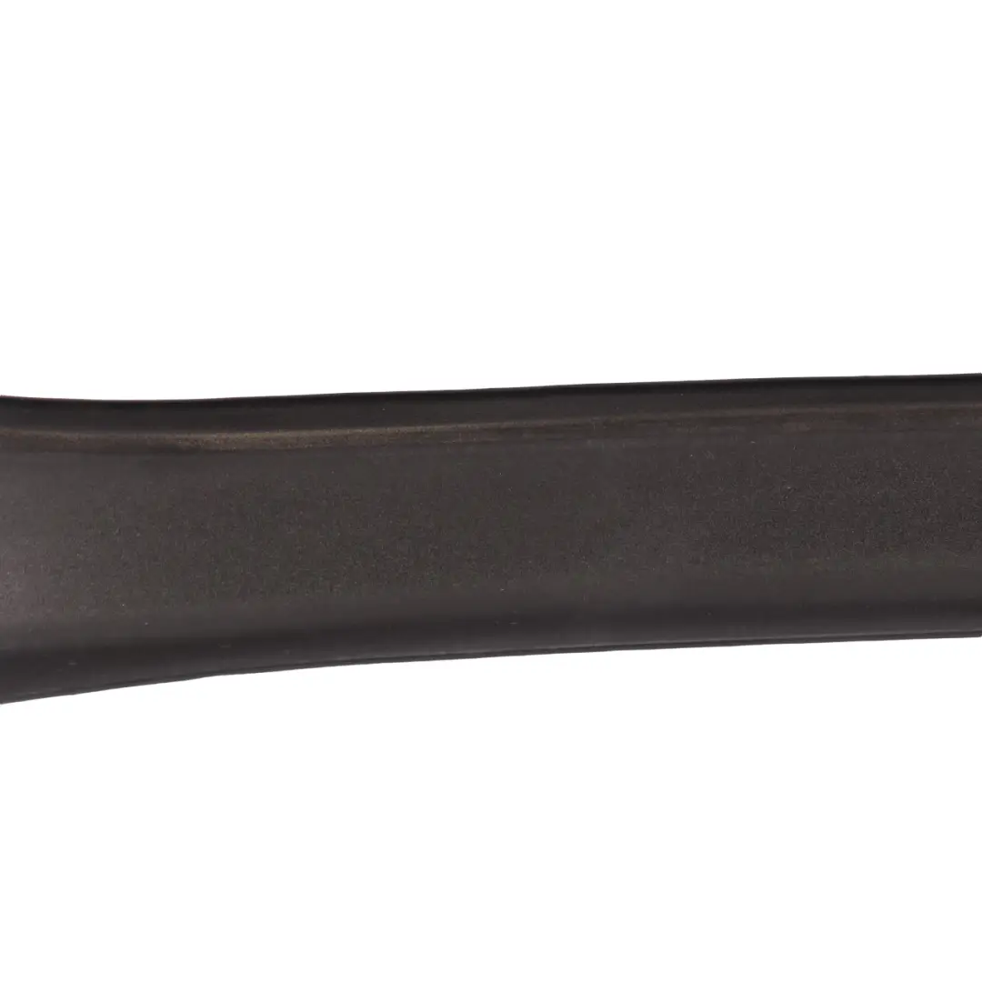 Mercedes X218 Couvercle de Coffre Panneau D-Pilier Gauche - SKU A2186900307 - Numéro de pièce A2186900307