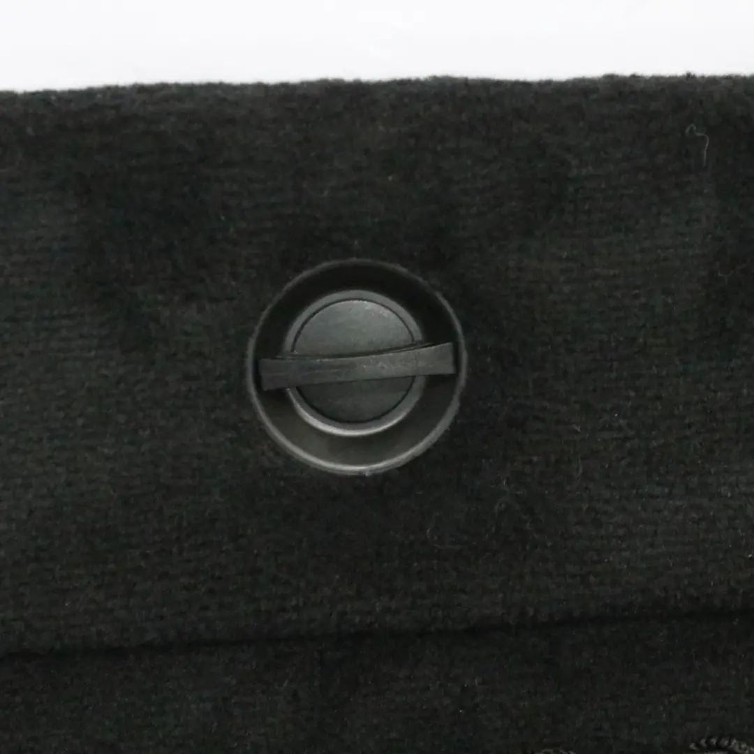 Mercedes X218 Coffre Rangement Droit Cache Bagage d'habillage coffre - SKU A2186902041 - Numéro de pièce A2186902041