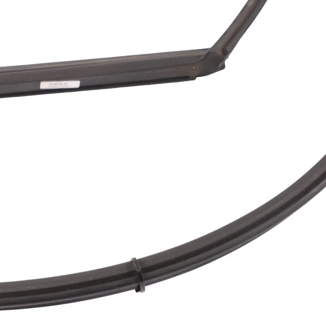 Guarnizione finestrino porta sinistra Lato per Mercedes X218 con numero di parte A2187200978 Mercedes X218 Guarnizione finestrino porta sinistra Lato - SKU A2187200978 - Numero di parte A2187200978