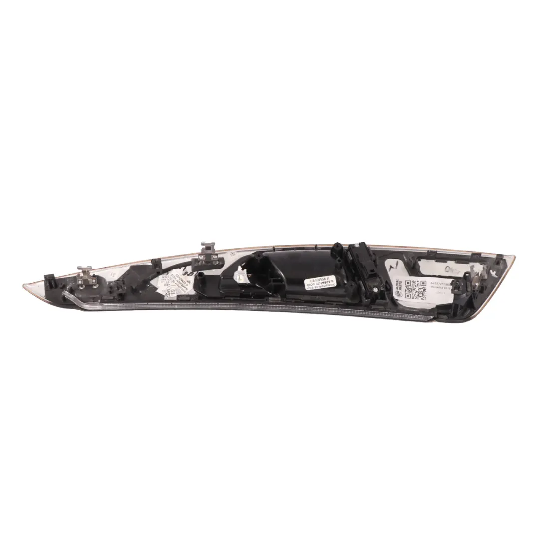 Mercedes X218 Poignée de porte intérieure gauche Grab Pull Switch Ash Wood - SKU A2187205880 - Numéro de pièce A2187205880