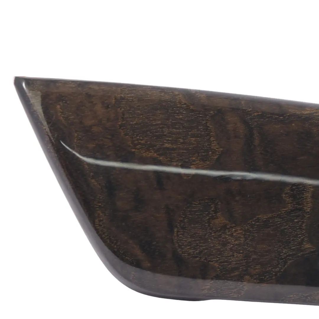 Interior manija puerta delantera izquierda Pulsador agarre Madera para Mercedes X218 con número de pieza A2187205880 Mercedes X218 Interior manija puerta delantera izquierda Pulsador agarre Madera - SKU A2187205880 - Número de pieza A2187205880