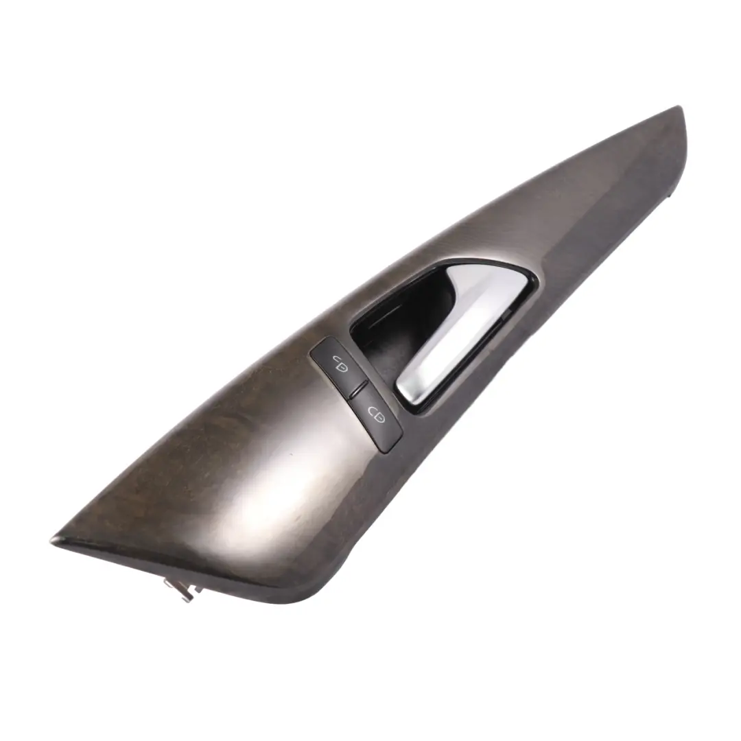 Interior manija puerta delantera izquierda Pulsador agarre Madera para Mercedes X218 con número de pieza A2187205880 Mercedes X218 Interior manija puerta delantera izquierda Pulsador agarre Madera - SKU A2187205880 - Número de pieza A2187205880